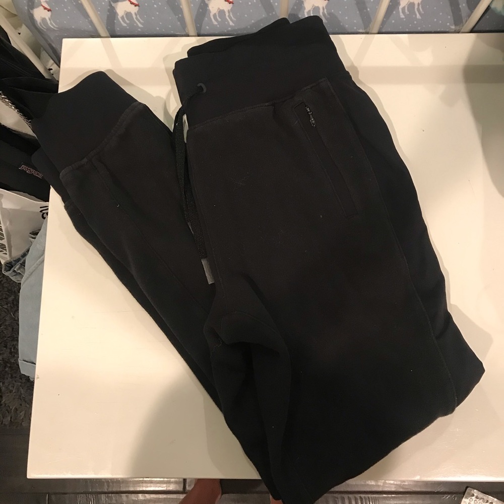 Lululemon sweats